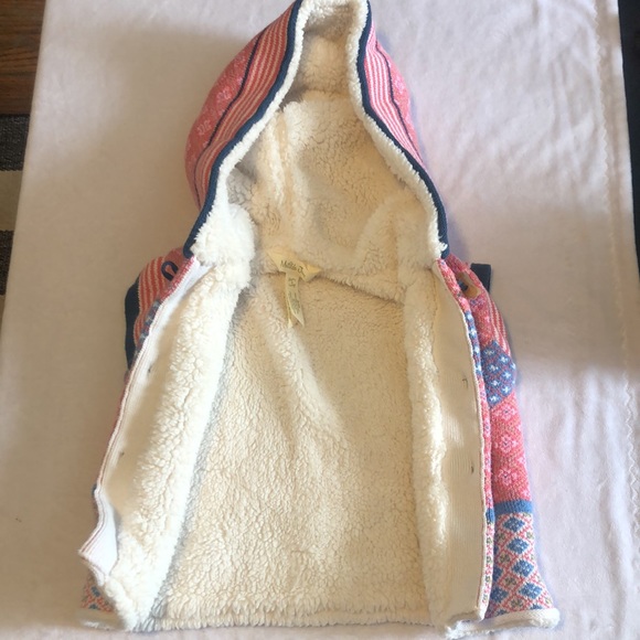 Like new fuzzy Matilda Jane sweater hoodie vest size 2T - Picture 8 of 10